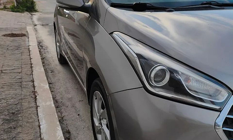 Hyundai Hb20S Premiu...