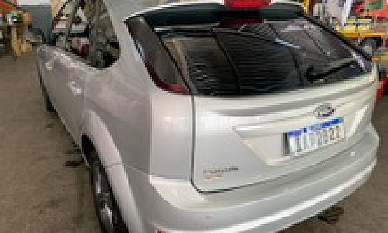 Focus 2011 1.6 ...