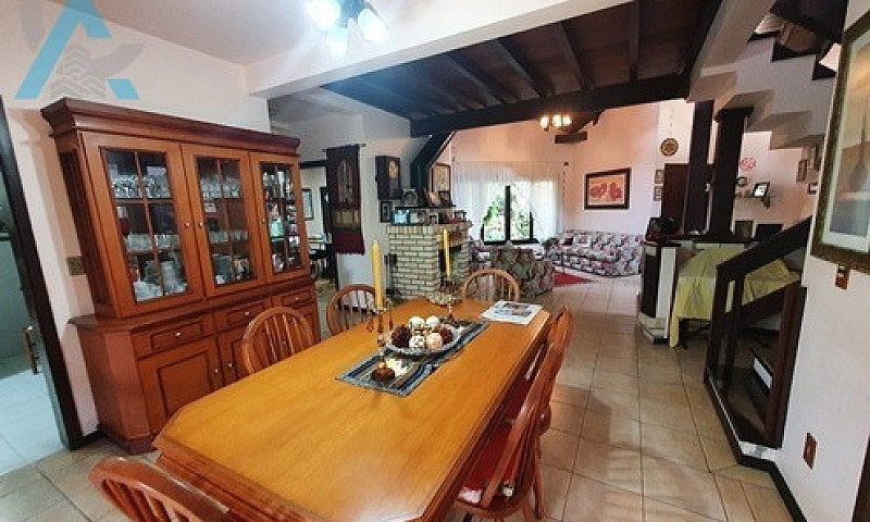 Casa Residencial Em ...