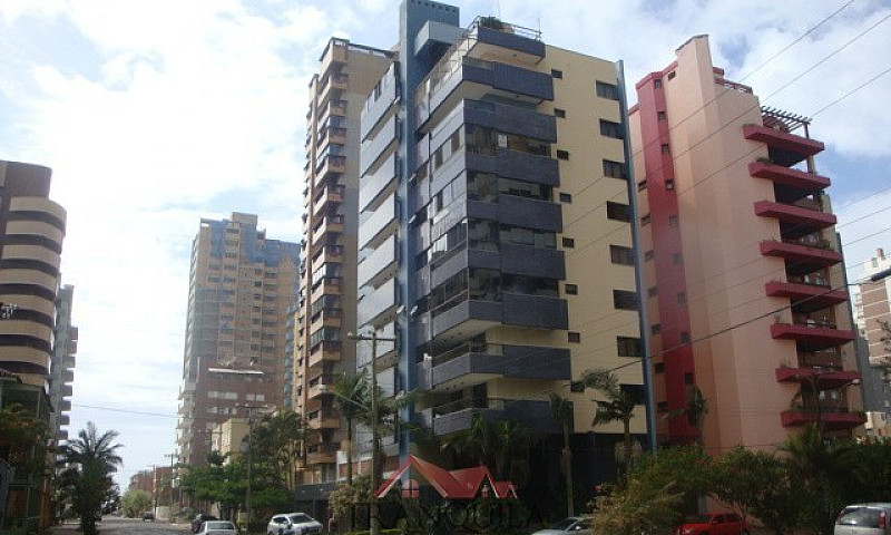 Apartamento Amplo 02...