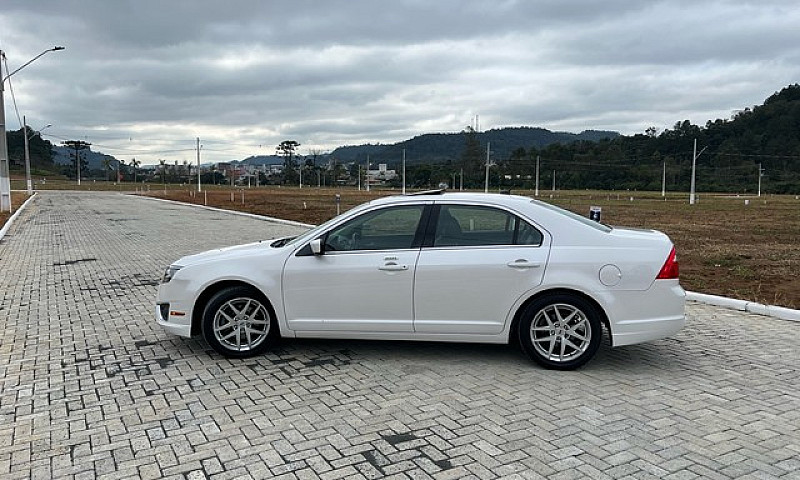 Ford Fusion 2.5 2010...