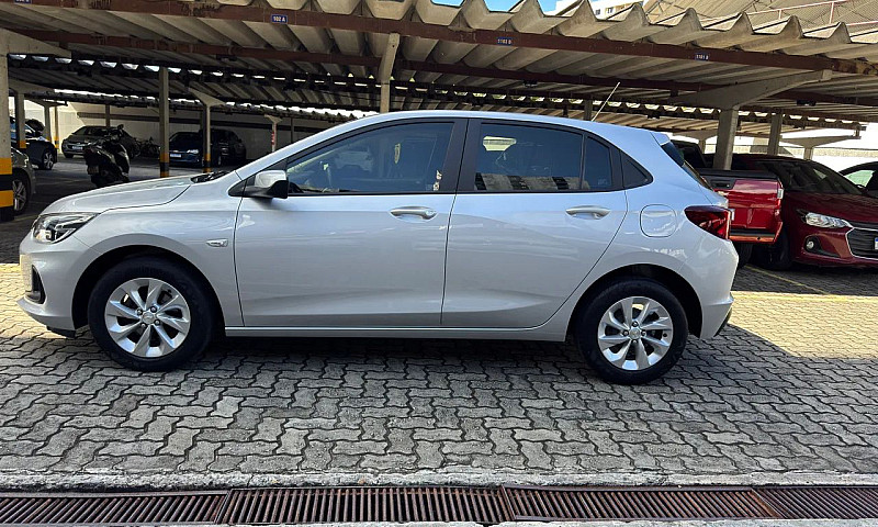 Chevrolet Onix Hatch...