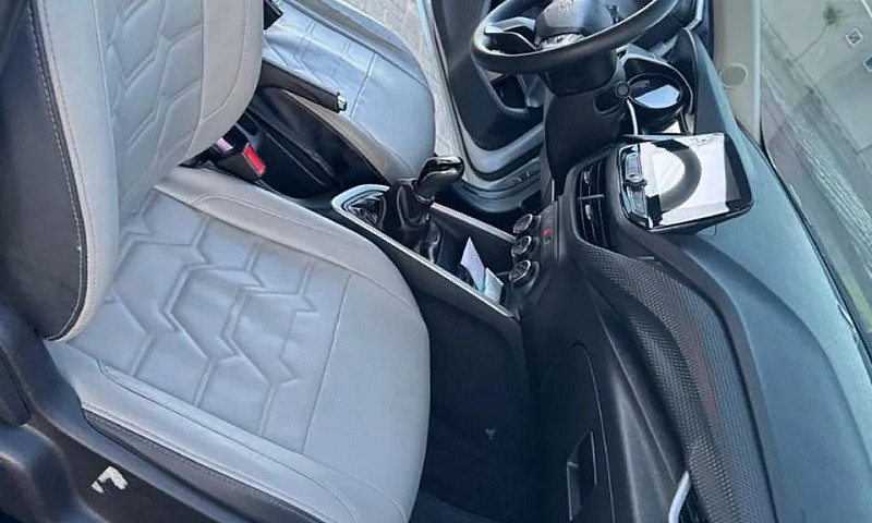 Chevrolet Onix Hatch...