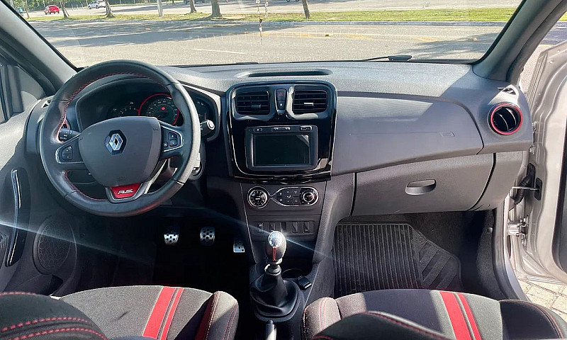 Renault Sandero Spor...