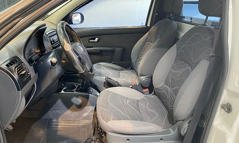 Fiat Strada Working ...