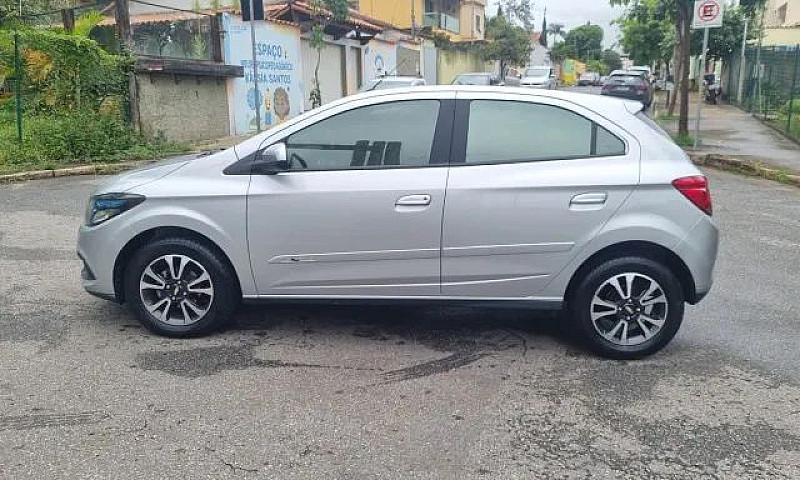 Chevrolet Onix Hatch...