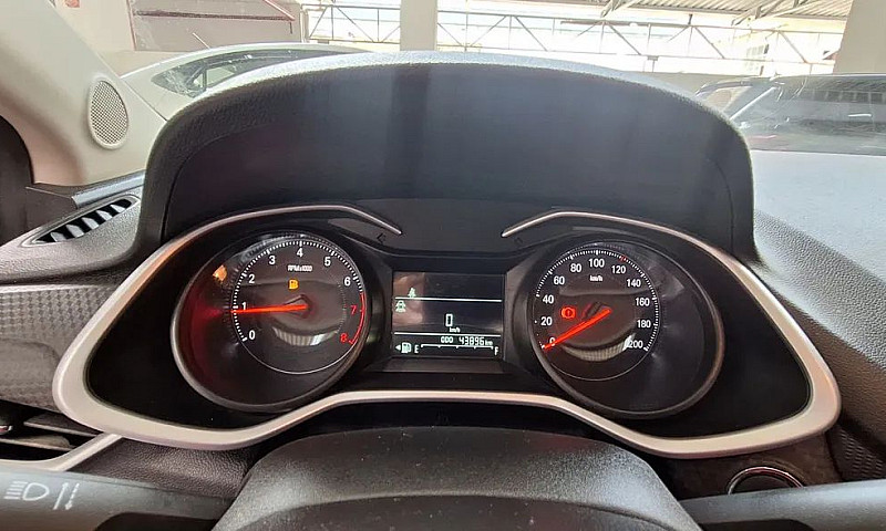 Chevrolet Onix Plus ...