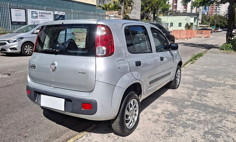 Fiat Uno Vivace Cele...