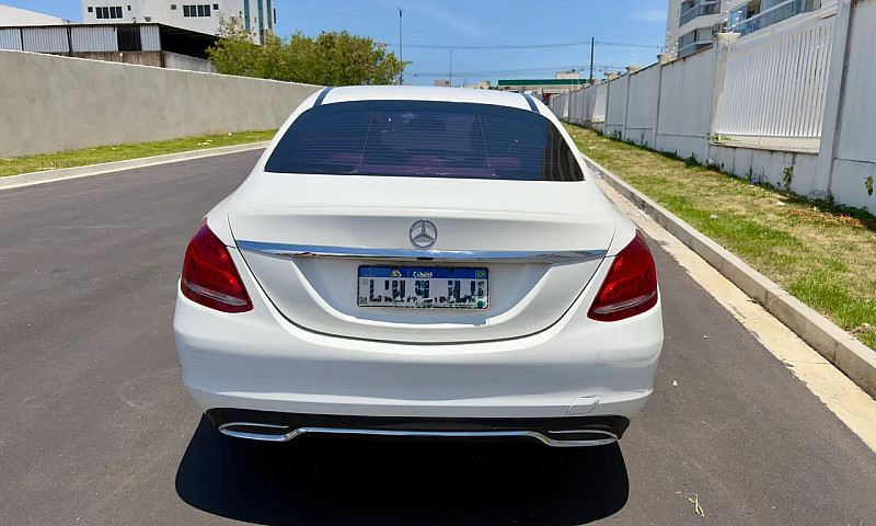 Mercedes-Benz C-200 ...