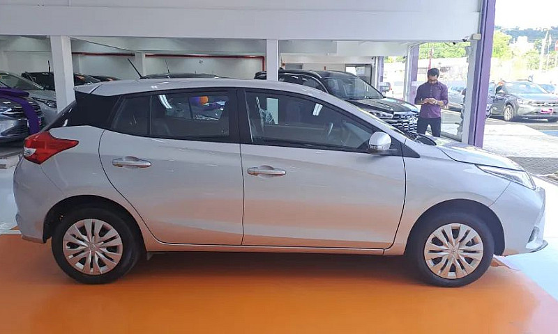 Toyota Yaris Xl 1.5 ...