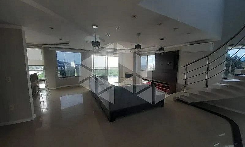 Triplex Mobiliado De...