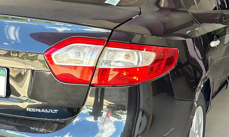 Renault Fluence Sed....