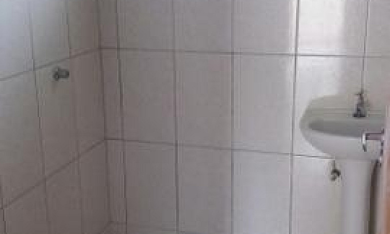 Alugo Casa...