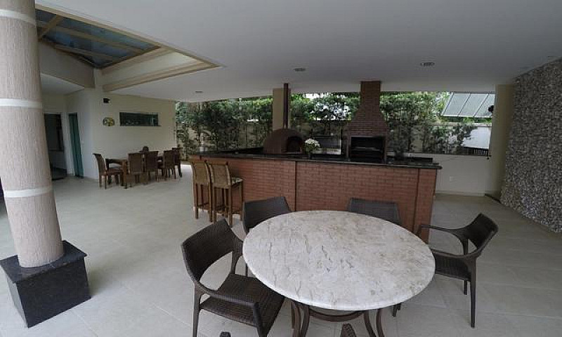 Casa Efigênio Salles...