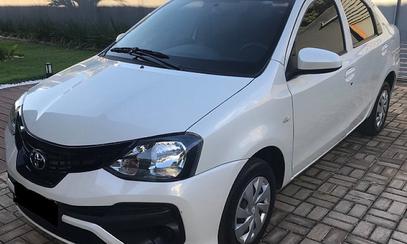 Etios X Sedan 1.5 Ma...