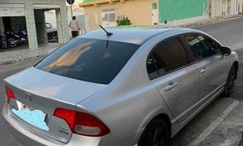 Honda Civic 1.8 2008...
