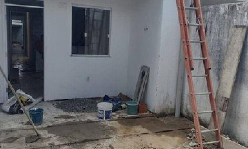 Casa Com 2 Dormitóri...