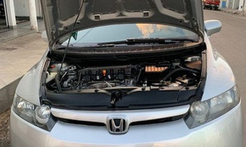 Honda Civic 1.8 2008...