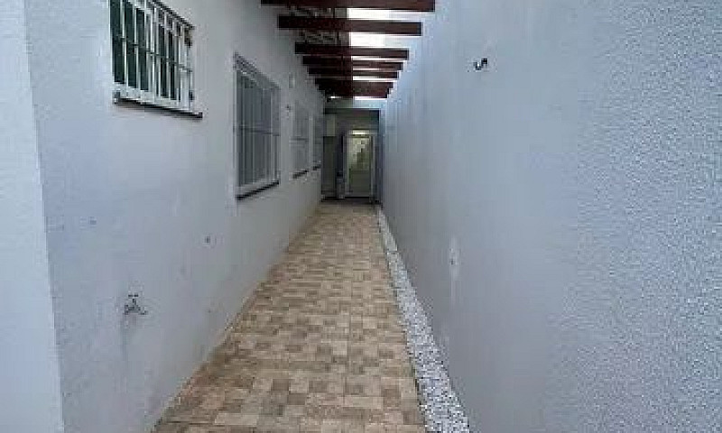 Casa Com 3 Quartos E...