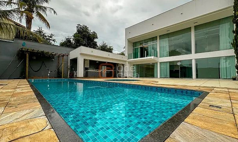 Casa Com 4 Suítes E ...