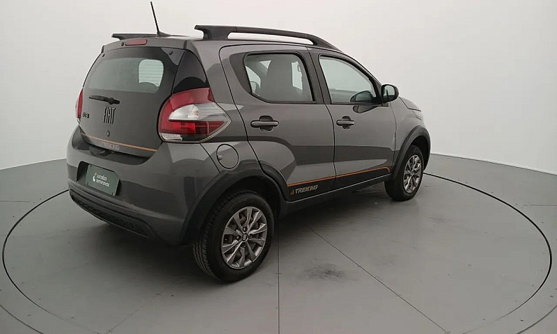 Fiat Mobi Trekking 1...