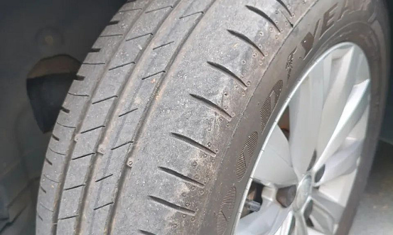 Volkswagen Virtus 1....