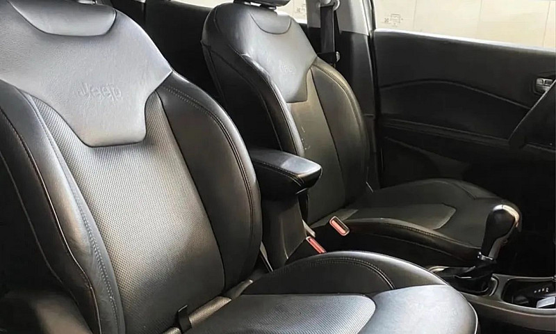 Jeep Compass Longitu...
