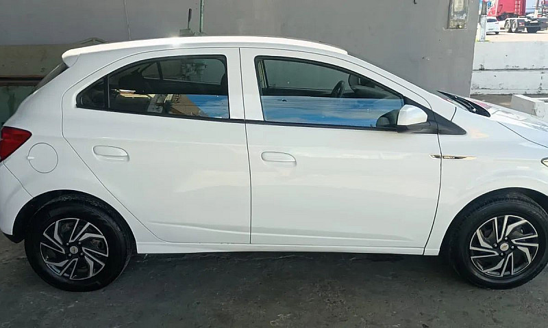 Chevrolet Onix Hatch...