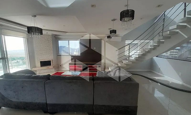 Triplex Mobiliado De...