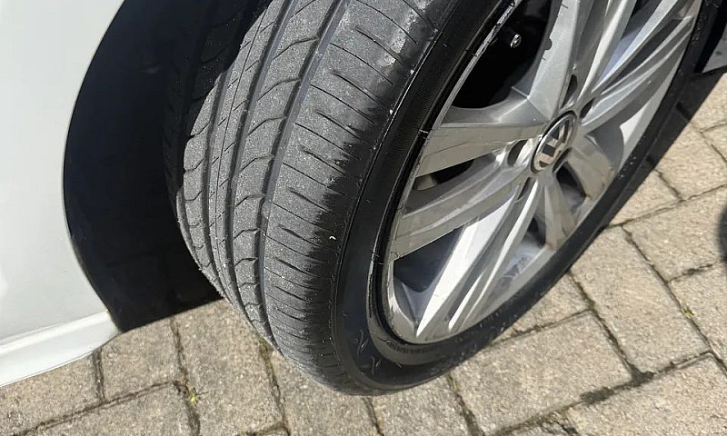 Volkswagen Jetta Hig...