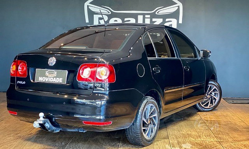 Polo Sedan (Flex) 1....