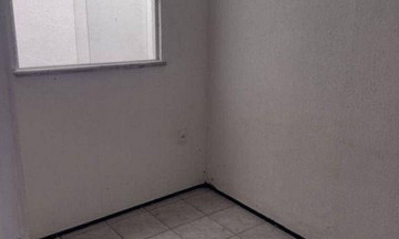 Casa Com 2 Dormitóri...