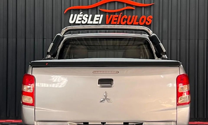 Mitsubishi L200 Trit...