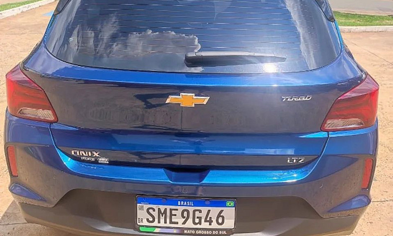 Chevrolet Onix Hatch...