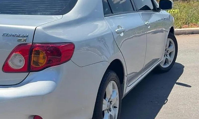 Toyota Corolla Xei 1...