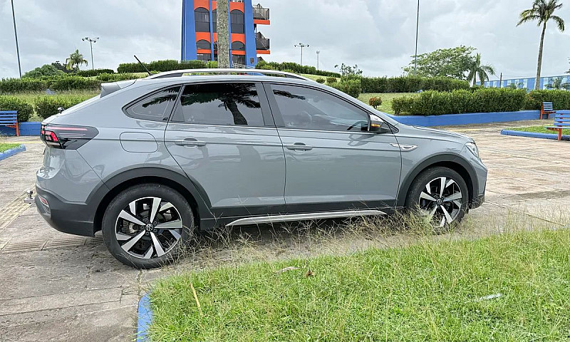 Volkswagen Nivus Hig...