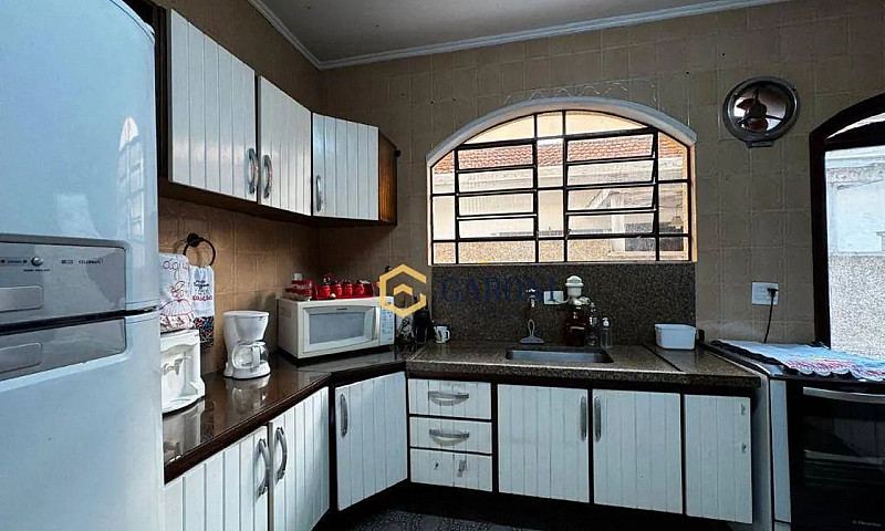 Casa Com 3 Dormitóri...