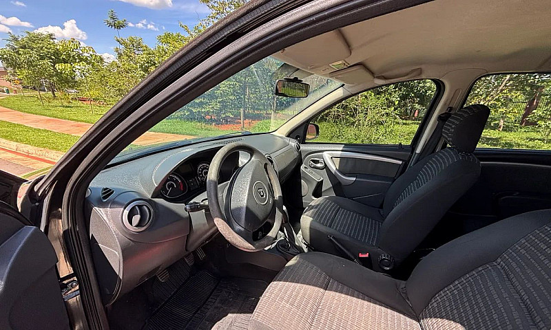 Renault Sandero Expr...