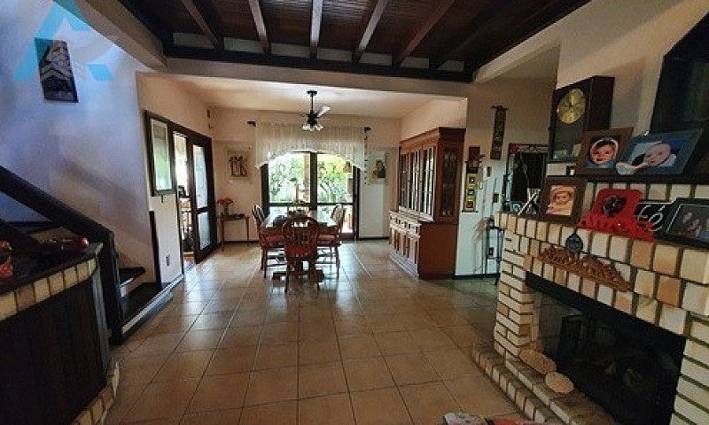 Casa Residencial Em ...