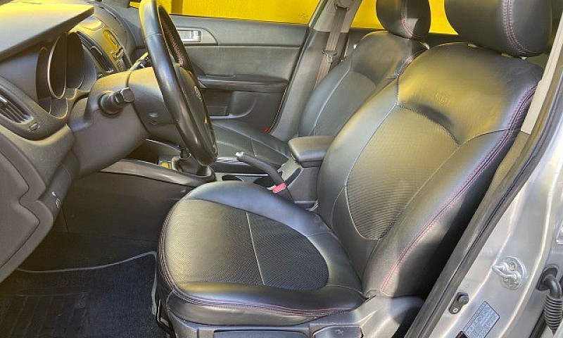 Kia Cerato 1.6...