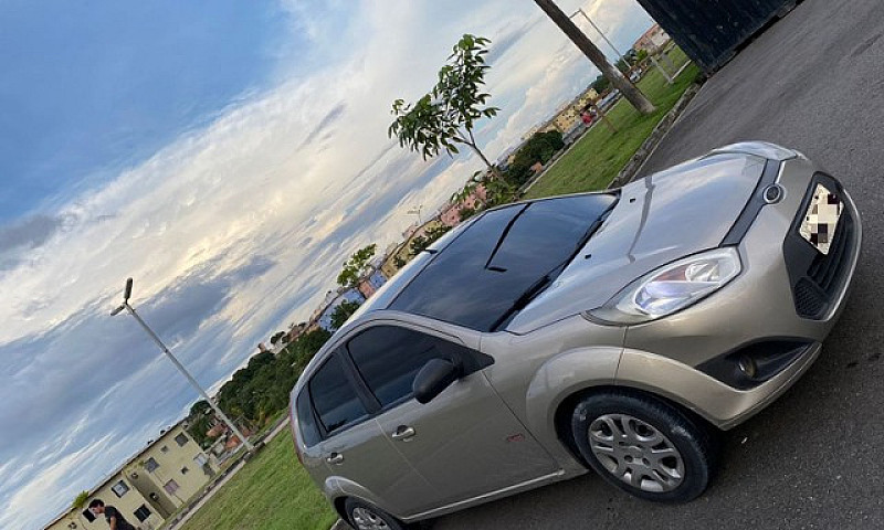Vendo Ford Fiesta Ha...
