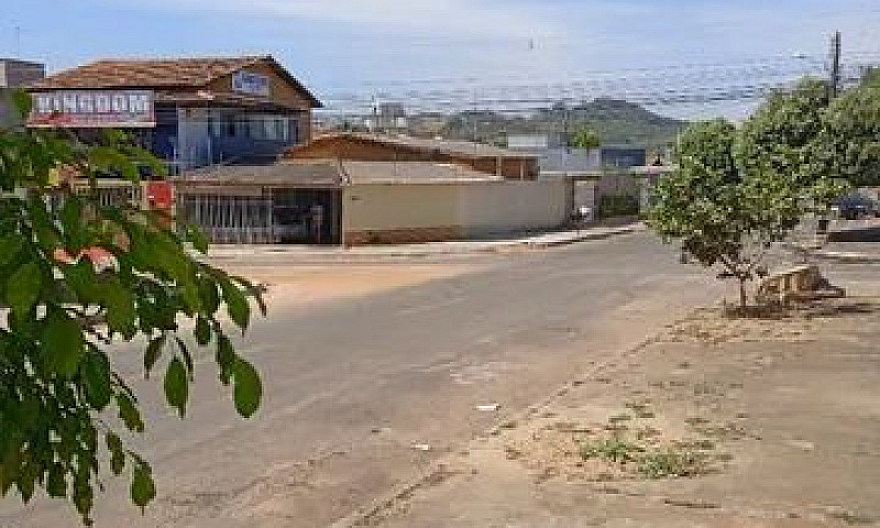 Sobrado Ao Lado Banc...