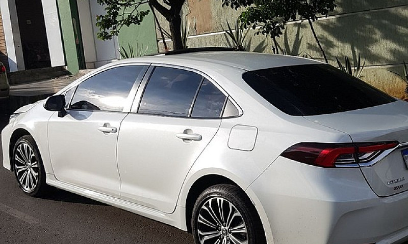 Corolla Altis Premiu...