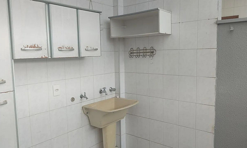 Alugo Apt $ 2.100,00...