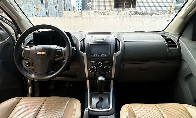 S10 Lt 4X4 Automát. ...