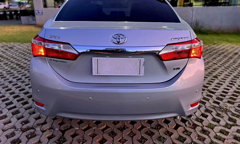 Toyota Corolla Gli 1...