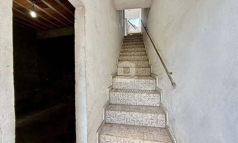 Casa Com 3 Dormitóri...
