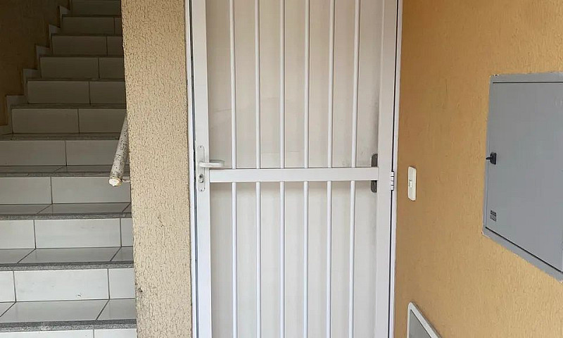 Aluga Se Apartamento...
