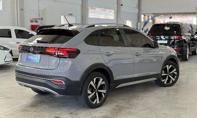 Volkswagen Nivus Hig...
