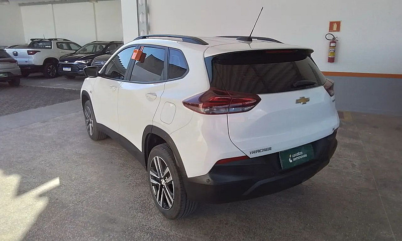 Chevrolet Onix Plus ...